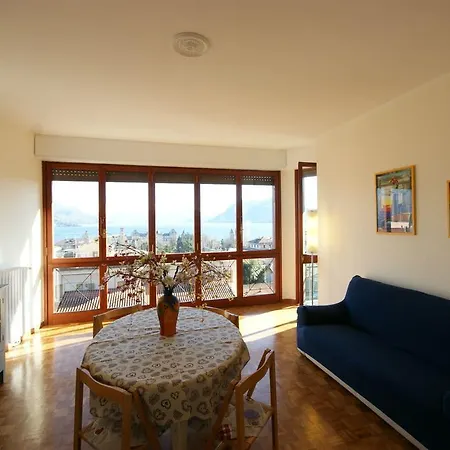 Apartment La Cartolina *
